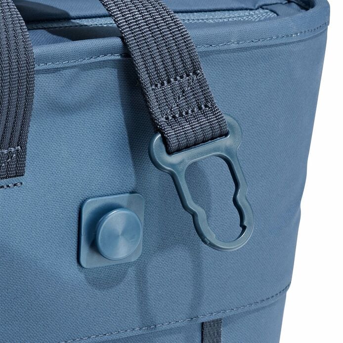 carryouttm-soft-cooler-tote-30-l-a9 250815_hydro_cooler_details_14841_6.jpg