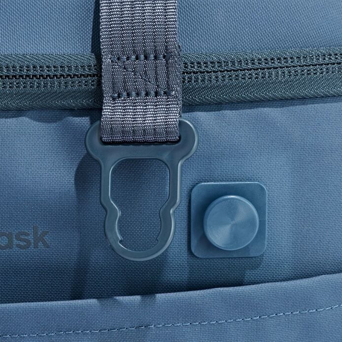 carryouttm-soft-cooler-10-l-u3 250815_hydro_cooler_details_14856_1_5.jpg