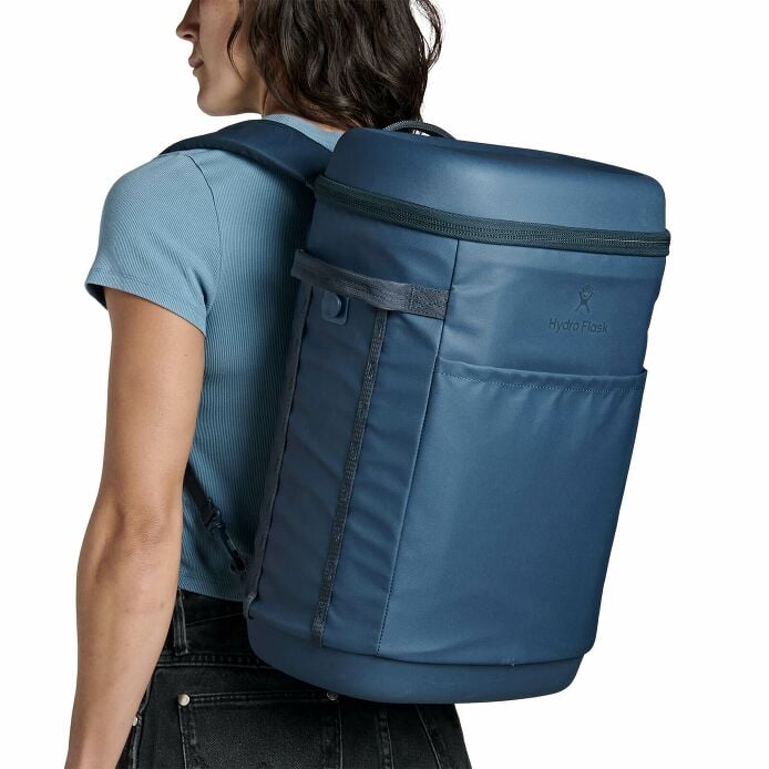 carryouttm-backpack-22-l-r9 250815_hydro_s26_hb_14605_7.jpg