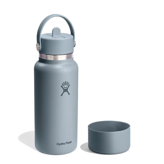 32-oz-straw-bottle-and-boot-bundle-t1 group_199_1.jpg