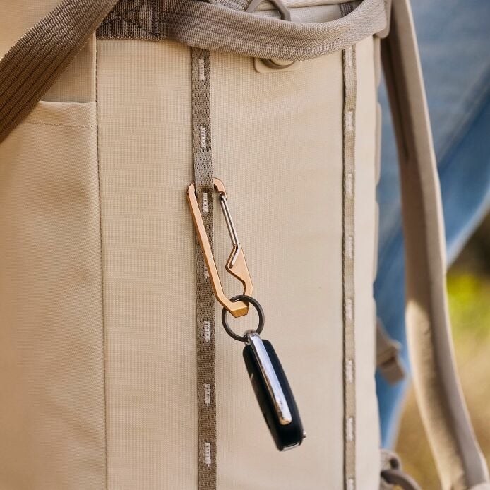 carryouttm-backpack-22-l-r9 hf_carryout_bouwer_d1_l1_torrey_pines_lifestyle_1838_2.jpg