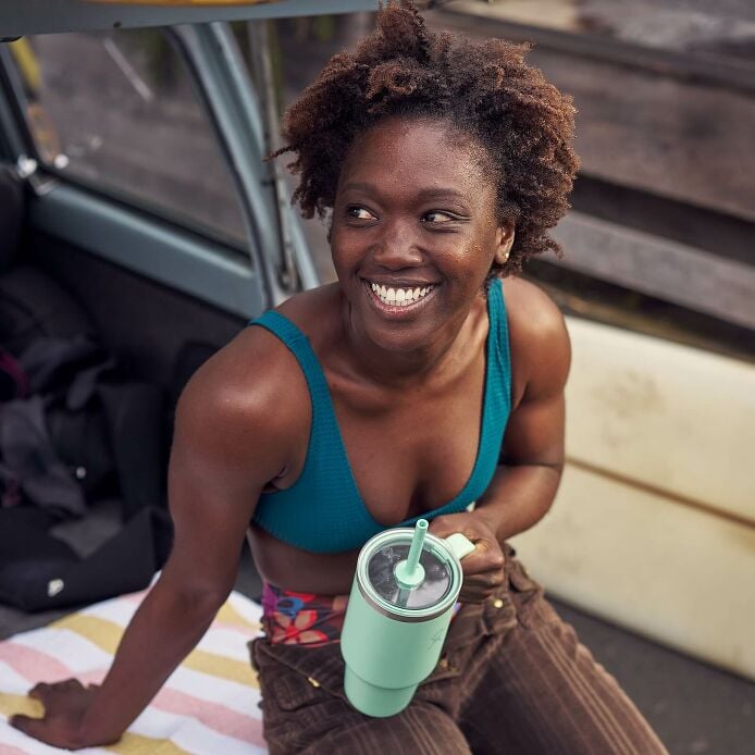 24-oz-travel-tumbler-z7 hf_s26_mcinnis_0259.jpg