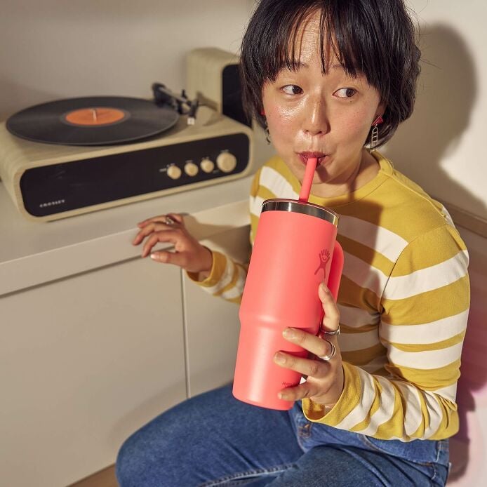 24-oz-travel-tumbler-z7 hf_s26_mcinnis_2487.jpg