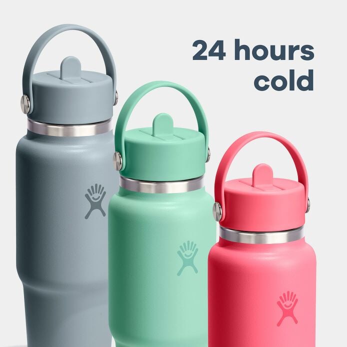 32-oz-travel-bottle-with-flex-straw-cap-d6 hf_s26_wtcfs_apdp_04_8.jpg