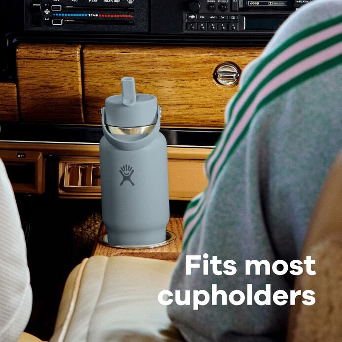 32-oz-travel-bottle-with-flex-straw-cap-d6 hf_s26_wtcfs_apdp_06_8.jpg