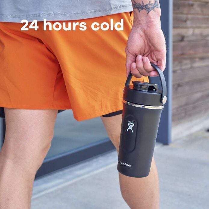 24-oz-insulated-shaker-bottle-o2 hydro_flask_ecomm_en_insulated_shaker_pt03_2000x2000px_4.jpg