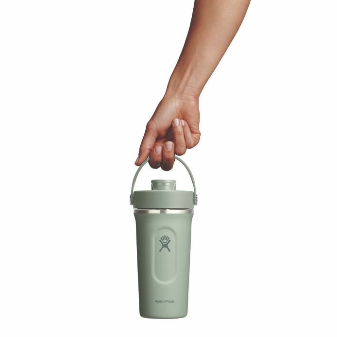 gym-bundle-u1 mxcc24374_24ozinsulatedshakerbottle_agave_hb_1.jpg